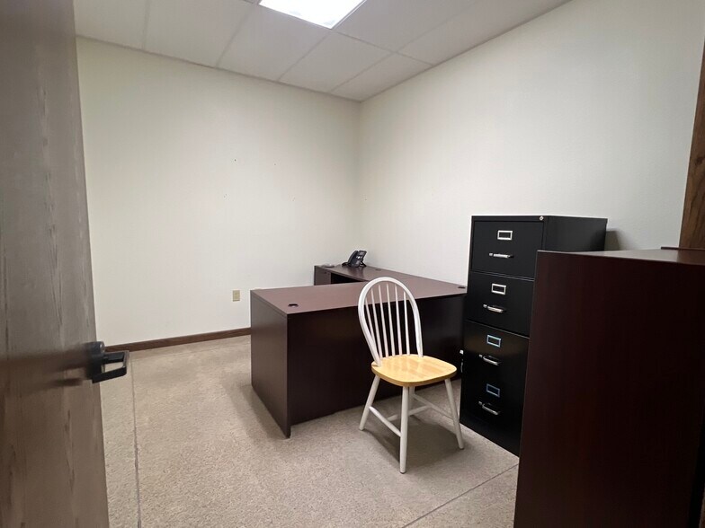 More Photos Of 4301 Danhil Dr, Brownwood Manufacturing For Lease