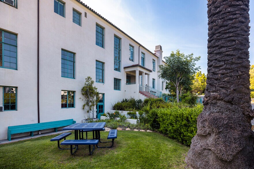 More Photos Of 2300 Garden St, Santa Barbara Schools For Sale