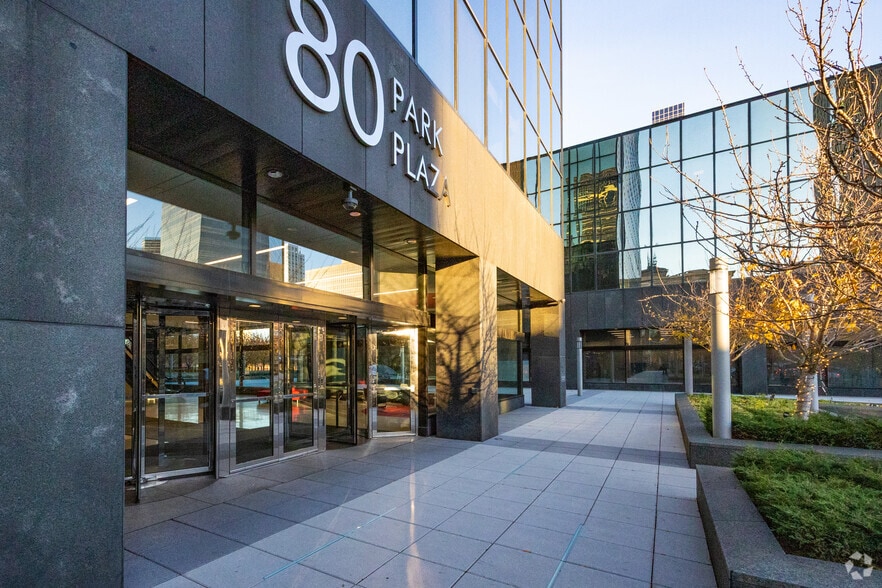 More Photos Of 80 Park Plz, Newark Office For Lease