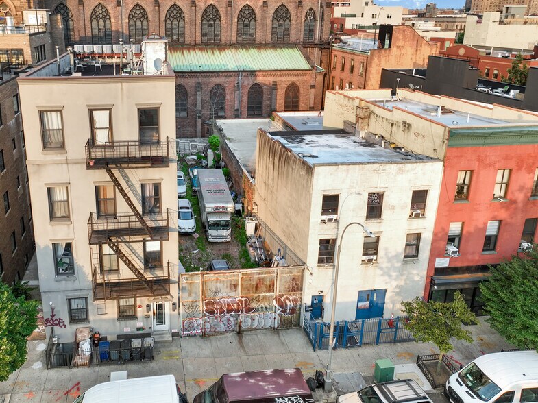 More Photos Of 126 Manhattan Avenue ave, Brooklyn Land For Sale
