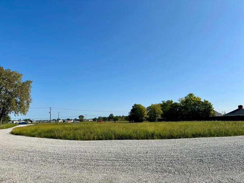 More Photos Of 823 W State Rd State road 32, Westfield Land For Sale