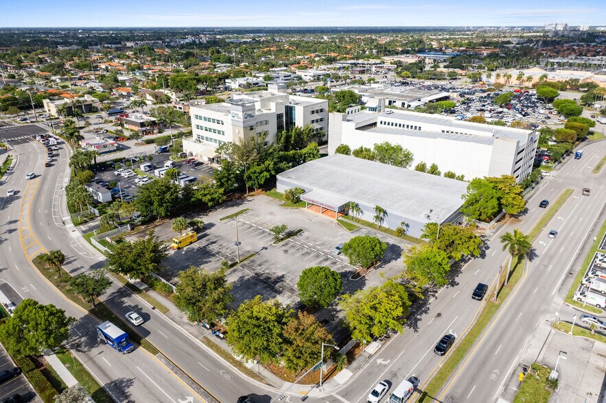 More Photos Of 190 NW 79th Ave, Miami Religious Facility For Lease