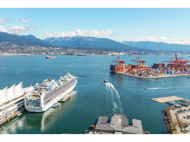 More Photos Of 320 Granville St, Vancouver Office For Sale