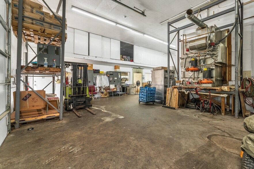 More Photos Of 22 Kendall Pond Rd, Derry Food Processing For Sale