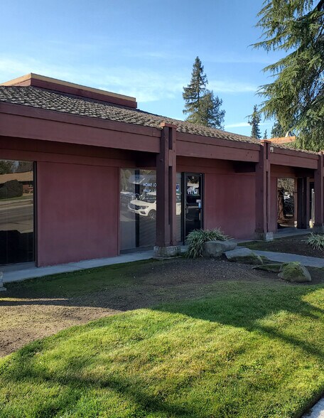 More Photos Of 1255 W Shaw Ave, Fresno Office For Lease