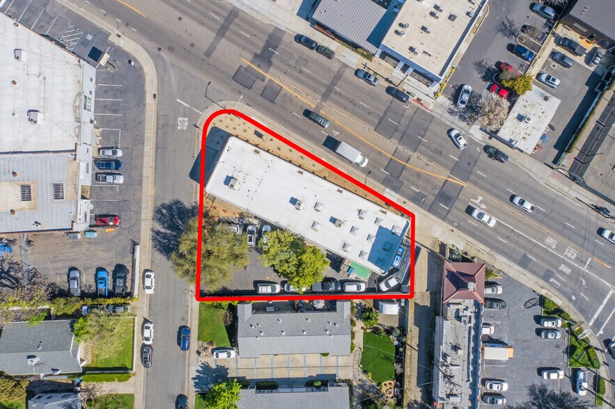 More Photos Of 6400 Elvas Ave, Sacramento Freestanding For Sale