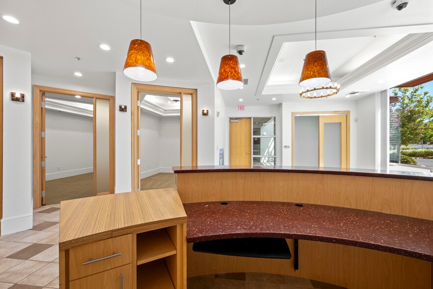 More Photos Of 1382 Blue Oaks Blvd, Roseville Office For Sale