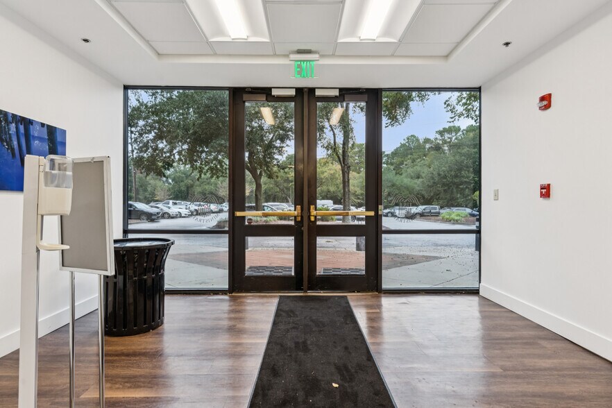 More Photos Of 3875 Faber Place Dr, North Charleston Medical For Lease