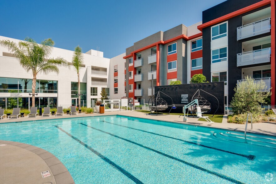 More Photos Of 1912 S Jacaranda St, Anaheim Apartments For Lease