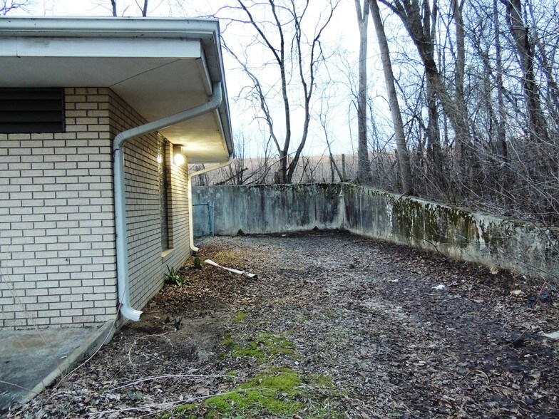 More Photos Of 7399 Forest Hills Rd, Loves Park Office For Sale