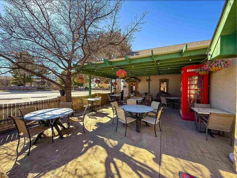 More Photos Of 2203 1st St, Alamogordo General Retail For Sale