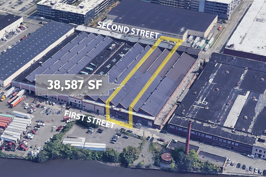 More Photos Of 700-800 1st St, Harrison Warehouse For Lease