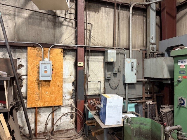 More Photos Of 1702 Wheeling Ave, Glen Dale Manufacturing For Sale