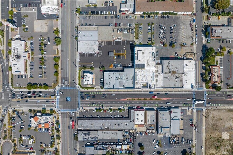 More Photos Of 17428 Bellflower Blvd, Bellflower Storefront For Lease