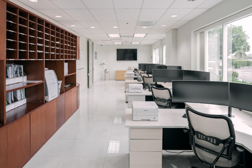 More Photos Of 15 Whatney, Irvine Research And Development For Sale