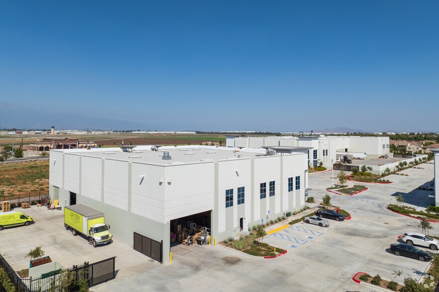More Photos Of 15790 Terminal Ct, Chino Warehouse For Lease