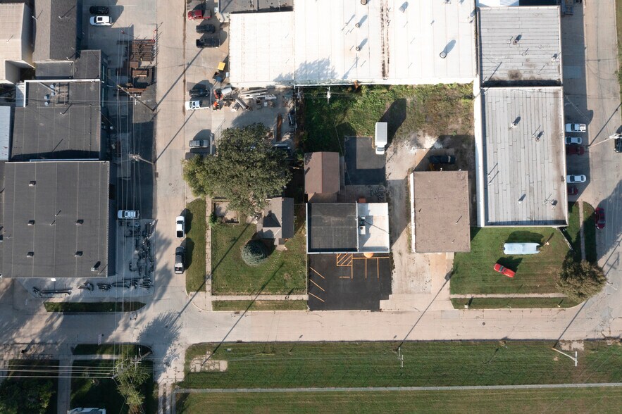 More Photos Of 8708 N 28th Ave, Omaha Light Manufacturing For Sale