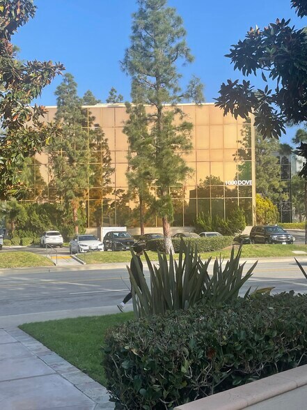 More Photos Of 1101 Dove St, Newport Beach Office For Lease