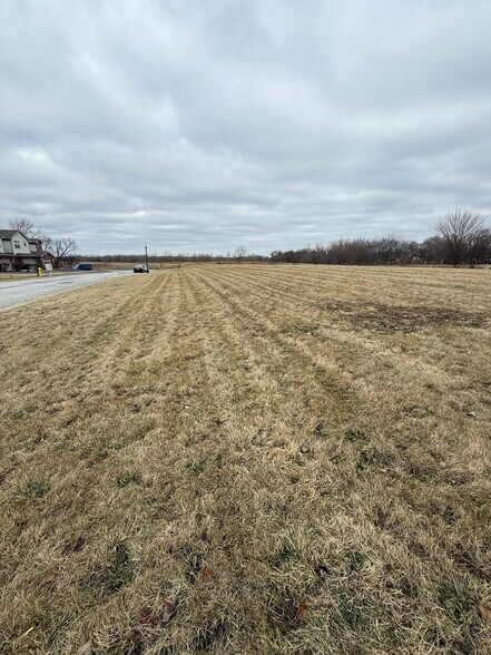 More Photos Of 958 Regent Dr, Matteson Land For Sale