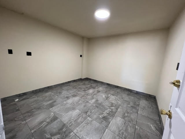 More Photos Of 10565 Limonite Ave, Jurupa Valley Warehouse For Lease