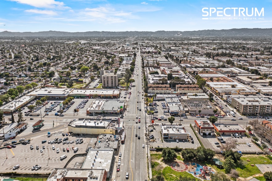 More Photos Of 9124-9134 Van Nuys Blvd, Panorama City Restaurant For Lease