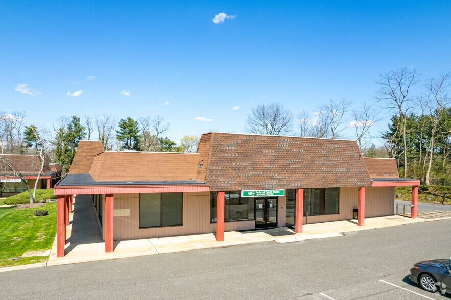 More Photos Of 621 Beverly Rancocas Rd, Willingboro Freestanding For Sale