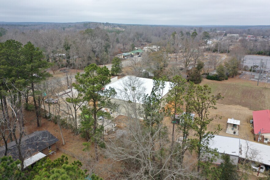 More Photos Of 8996 AL Highway 22, Maplesville Convenience Store For Sale