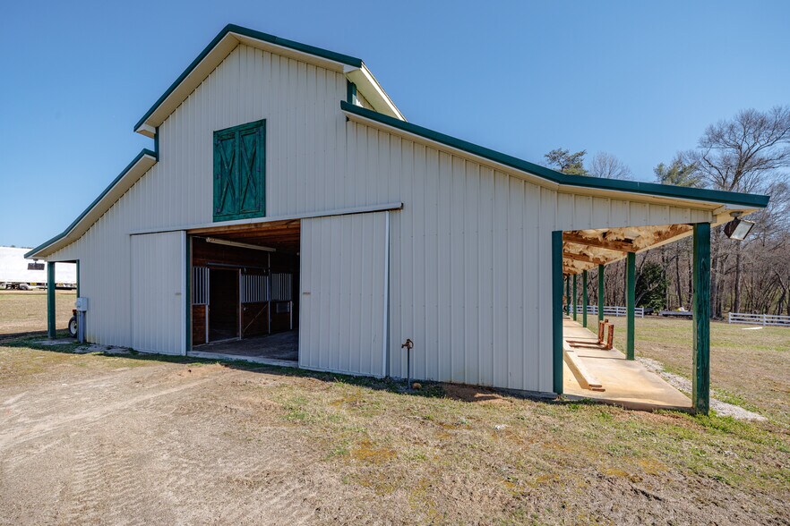 More Photos Of 2320 Hardman Rd, Clarkesville Land For Sale