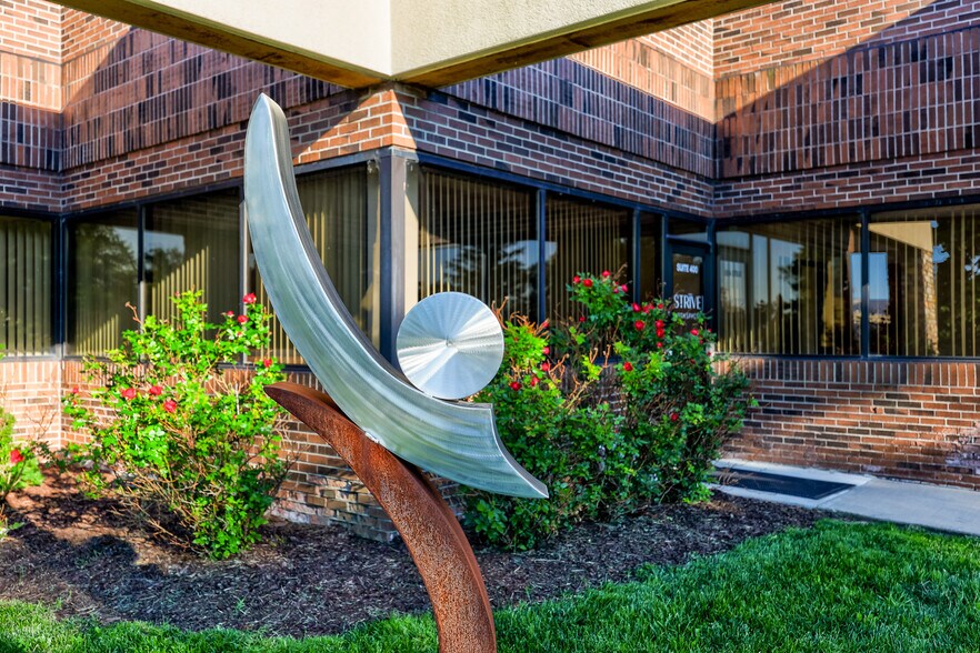 More Photos Of 4750 Venture Dr, Ann Arbor Light Manufacturing For Lease