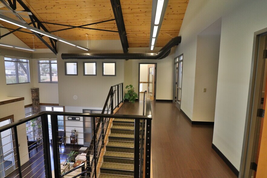 More Photos Of 502 33rd St, Cody Medical For Sale