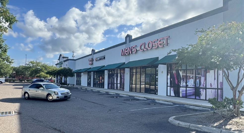 Primary Photo Of 12123 Lem Turner Rd, Jacksonville General Retail For Lease