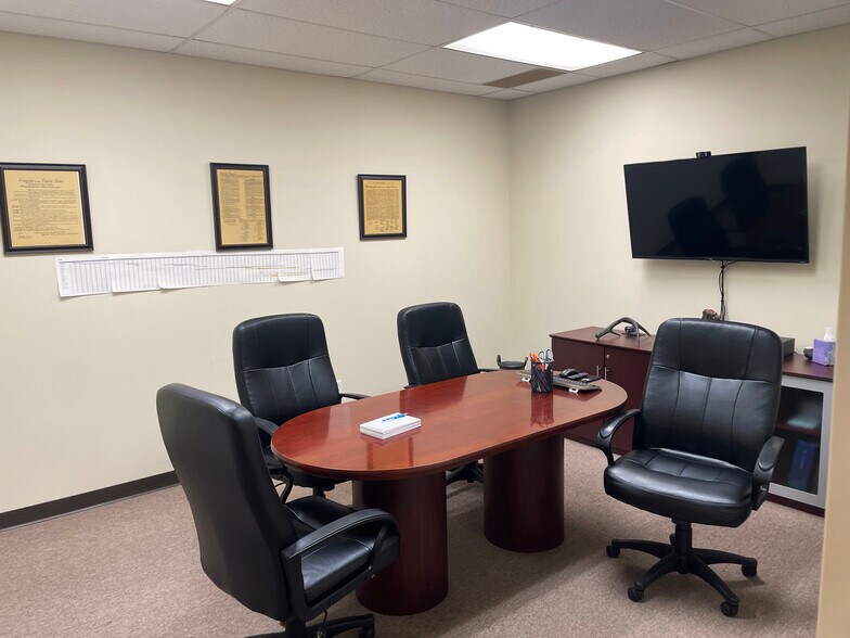 More Photos Of 9669 Havana St, Commerce City Manufacturing For Lease