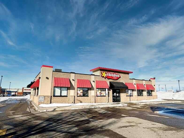 More Photos Of 1450 13th Ave E, West Fargo Restaurant For Lease