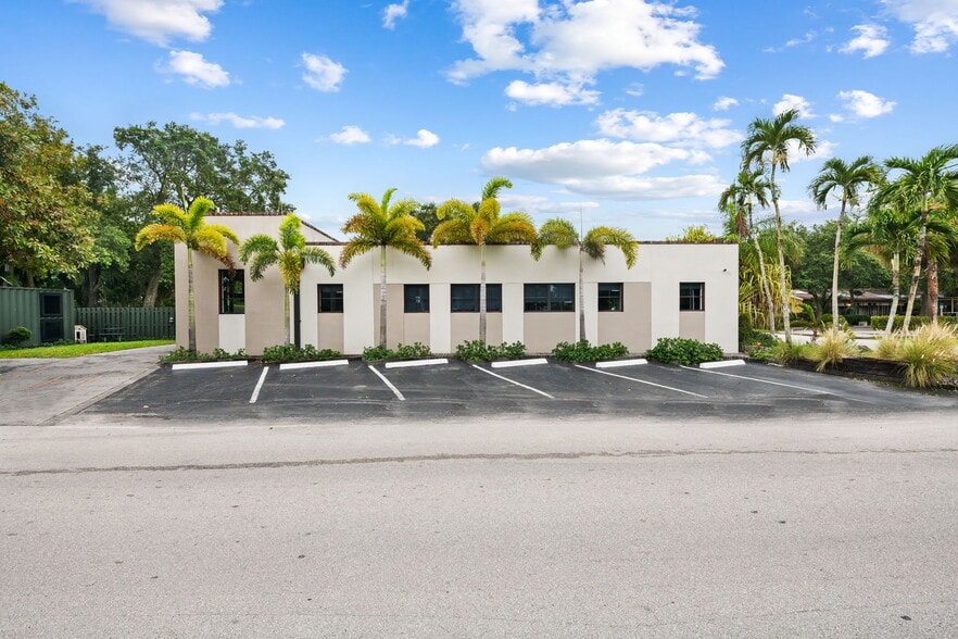 Primary Photo Of 602 SW 12th Ave, Fort Lauderdale Loft Creative Space For Sale