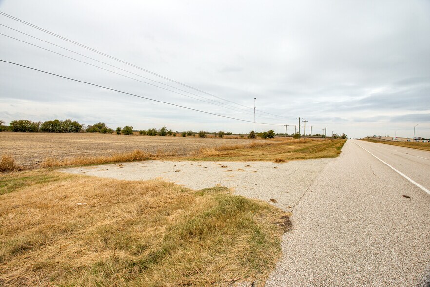 More Photos Of I-35 S, Hillsboro Land For Sale