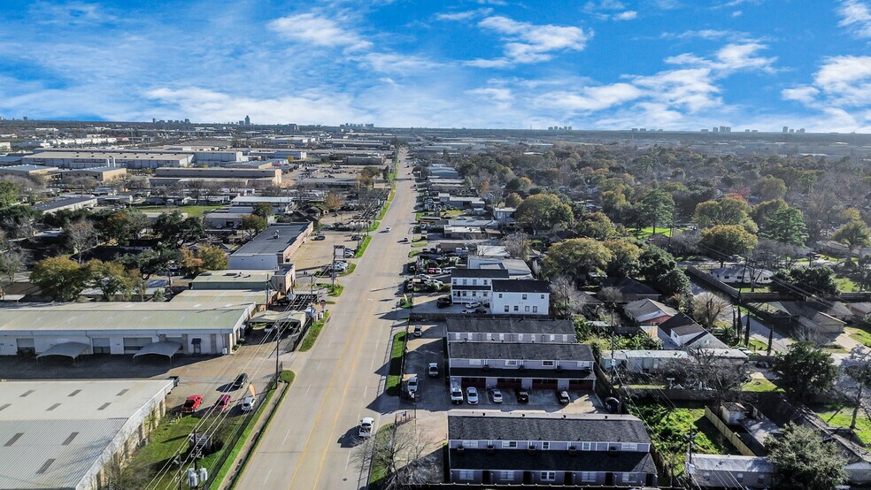 More Photos Of 6659 Brittmoore rd, Houston Multifamily For Sale