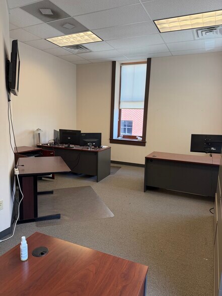 More Photos Of 1 W 4th St, Bethlehem Office For Lease