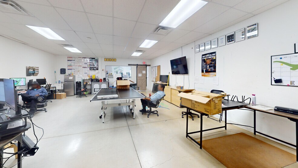 More Photos Of 12112 Anderson Mill Rd, Cedar Park Warehouse For Sale