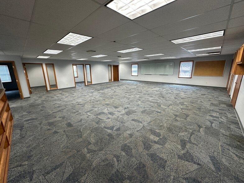 More Photos Of 970 Lee Ann Dr NE, Concord Office For Lease