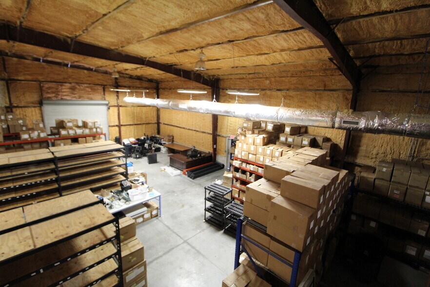 More Photos Of 2077 E 58th Avenue Cir, Bradenton Warehouse For Lease