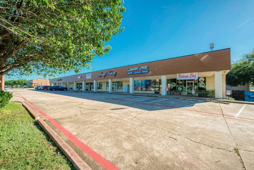 More Photos Of 18027-18055 Point Lookout Dr, Houston Unknown For Lease