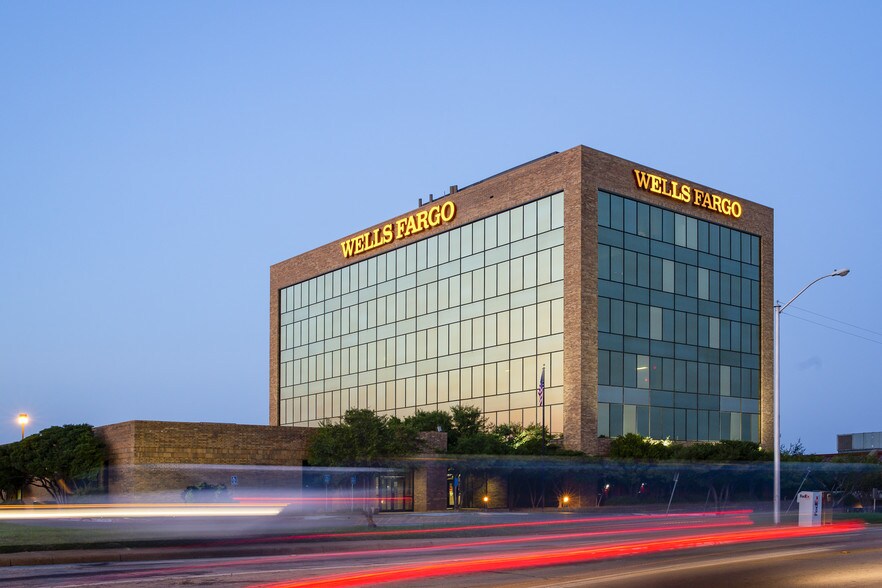 Primary Photo Of 6707 Brentwood Stair Rd, Fort Worth Office For Sale
