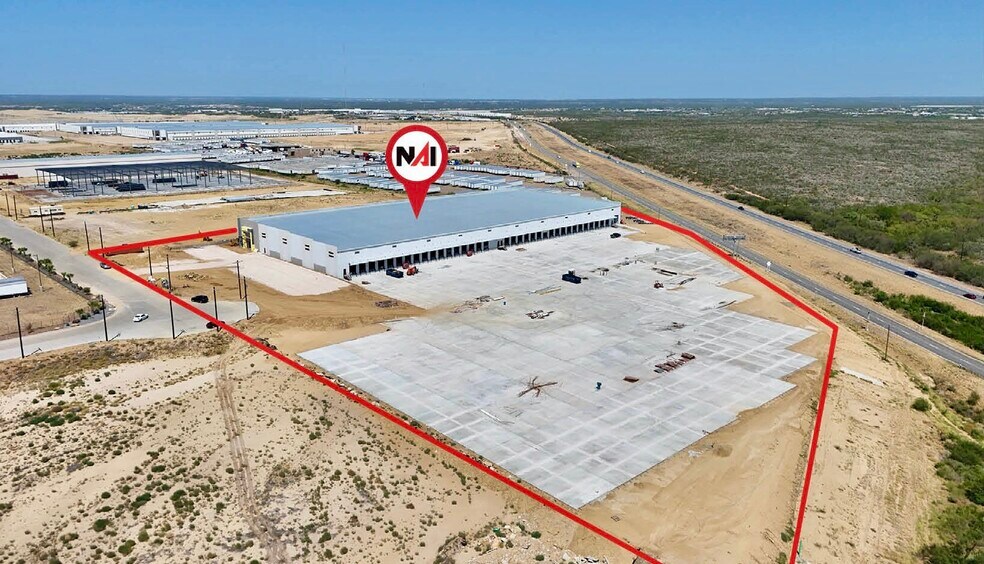 More Photos Of 19926 Kraus Lp, Laredo Distribution For Sale