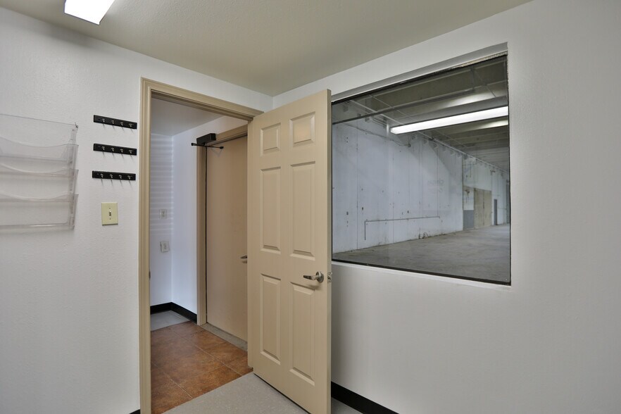 More Photos Of 4728 Goldfield, San Antonio Unknown For Lease