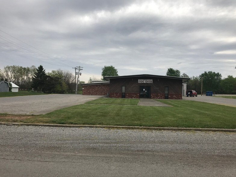 More Photos Of 6886 Wishart St, Huntsville Light Distribution For Lease