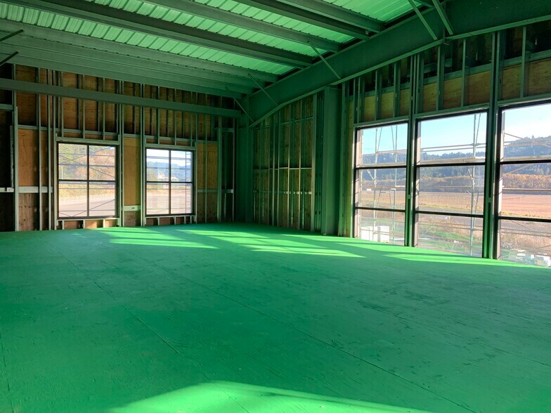 More Photos Of 200 Northwestern Ave, Rio Dell Manufacturing For Sale