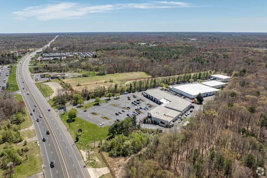 More Photos Of 2200-2228 US Highway 9, Howell Storefront Retail Office For Lease
