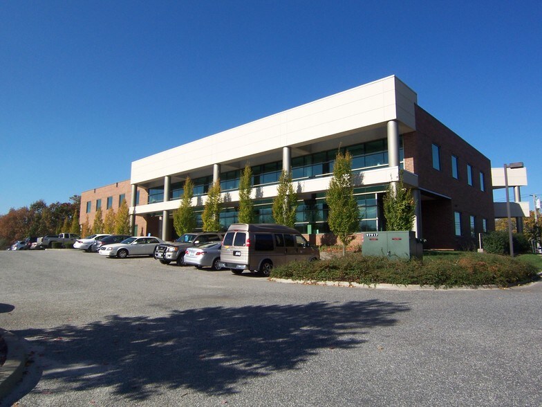 More Photos Of 31 Main Rd, Riverhead Medical For Sale