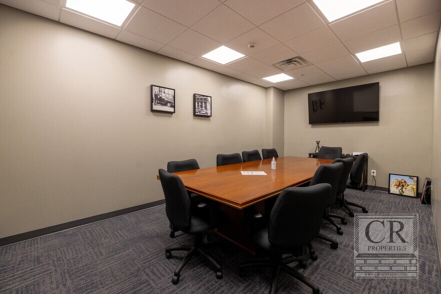 More Photos Of 300 Westage Business Center Dr, Fishkill Office For Lease