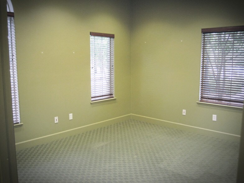 More Photos Of 5355 Kietzke Ln, Reno Office For Lease